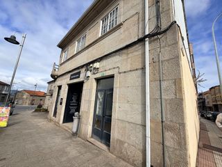 Mas à Silleda. Casa en el centro en silleda