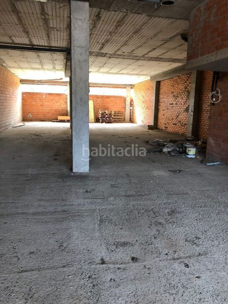 Foto a4afb708-d513-4fa1-851e-201ba49b9c8b. Local comercial a Silleda