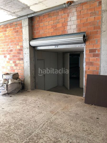 Foto 6a1e4f4a-85de-40c8-a093-19b2ad557410. Local comercial a Silleda