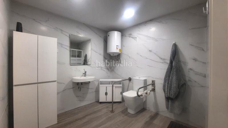 Foto 76a2f52f-8e01-4344-84fe-73a84848f71d. Rent office space in rúa das teixugueiras 23 in Navia Vigo