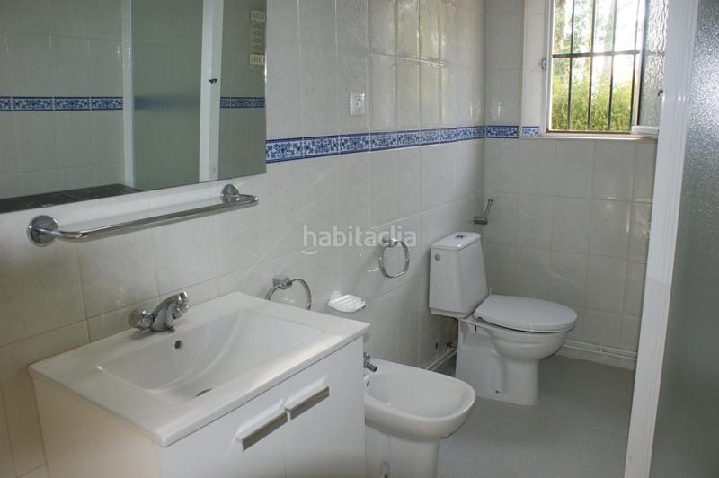 Foto a8ceddfb-1648-4a36-8c5a-07746f44e43e. Xalet amb aparcament a Valverde del Camino