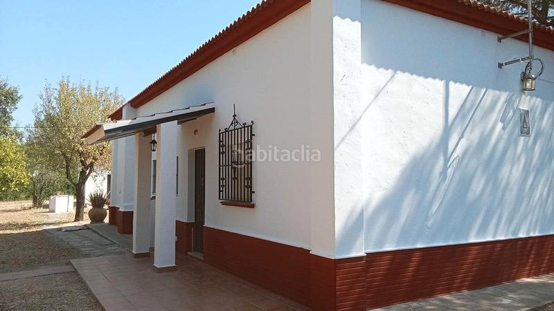 Foto ab72aac6-e0c4-46ed-8068-75073162841a. Xalet amb aparcament a Valverde del Camino