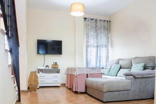 Casa adossada  Federico lopez pereira. Casa  a la entrada de cartaya