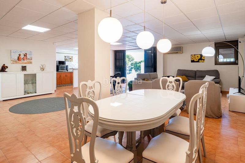 Foto e8ba0534-a2dd-4113-9f36-8c9cfdefec39. Casa con parcheggio in Mazagón