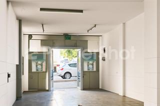 Local Comercial en Calle de Elena Montagut