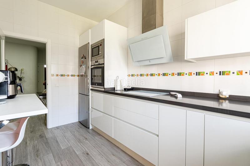 Foto 3c35d048-a779-4506-a1e2-4f3439abec21. Semi detached house with parking pool in Moguer