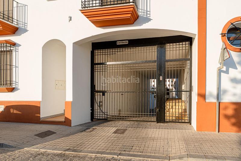 Foto 91d95752-b023-4981-b0eb-8bf30f013af1. Semi detached house with parking pool in Moguer