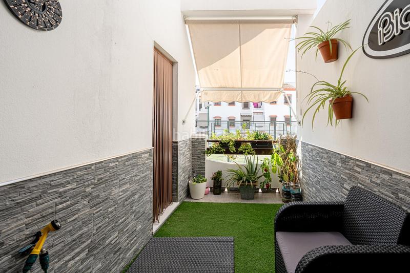 Foto dffaccda-3e6a-4757-ac66-862ff88ea654. Semi detached house with parking pool in Moguer