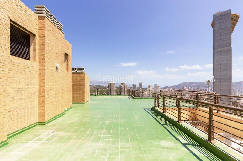 Foto c916daf0-2591-4f2f-b7b8-ed08c585b13f. Attico con riscaldamento parcheggio piscina in Playa Poniente Benidorm
