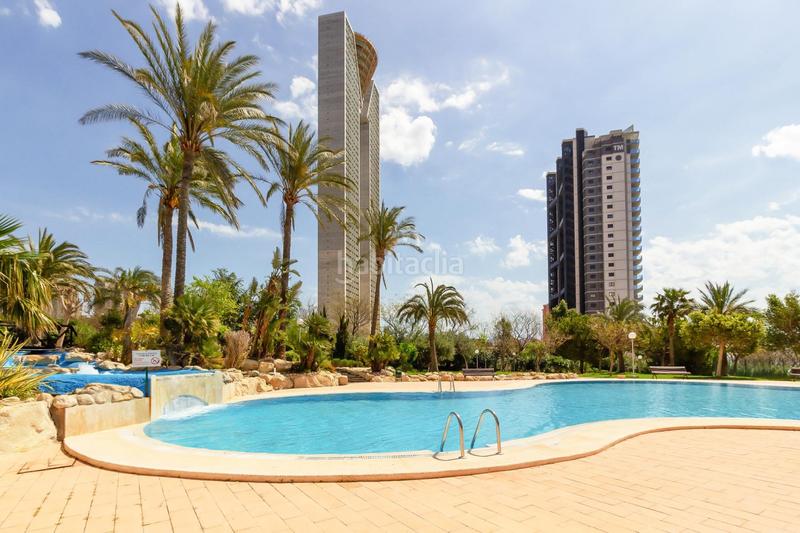 Foto d1dbd348-3eba-4c0e-9593-3a1fd92eeee4. Attico con riscaldamento parcheggio piscina in Playa Poniente Benidorm