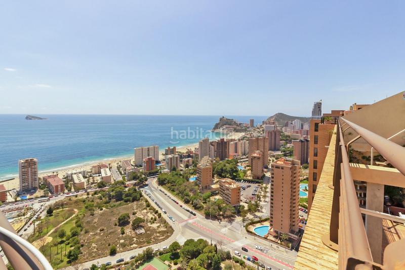 Foto e2d4103d-753f-4ca6-8ff4-76c4108a9da9. Attico con riscaldamento parcheggio piscina in Playa Poniente Benidorm