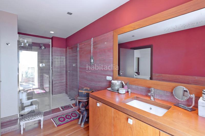 Foto f4250b0f-8156-44eb-8a96-958ed4b76964. Attico con riscaldamento parcheggio piscina in Playa Poniente Benidorm