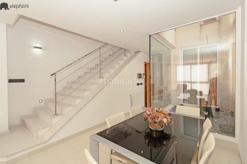 Foto 1d8e7713-c33a-4cc3-9d4c-e6a3adf709bc. Édifice dans Sant Antoni Cullera