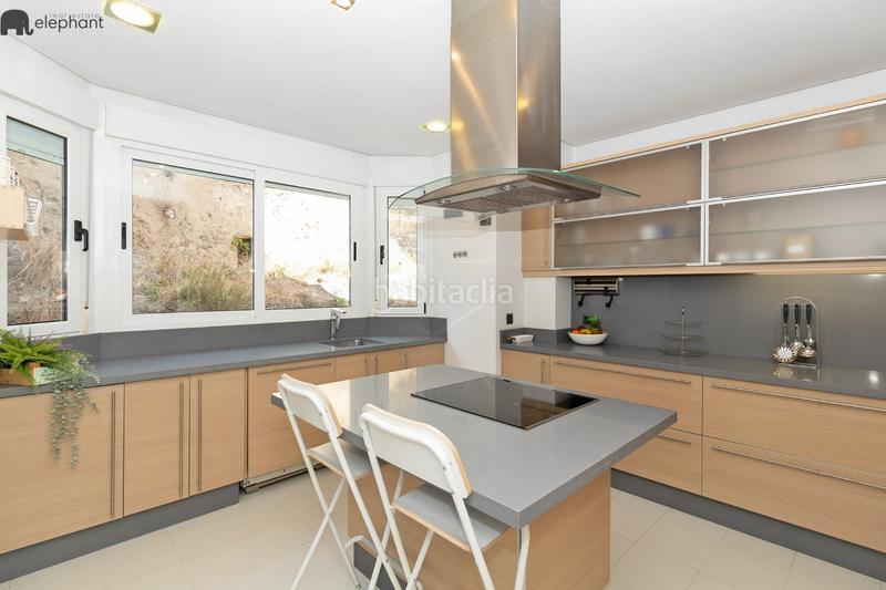 Foto cebfe0a8-611c-4c0f-b4a0-ad33b8dd53e1. Édifice dans Sant Antoni Cullera