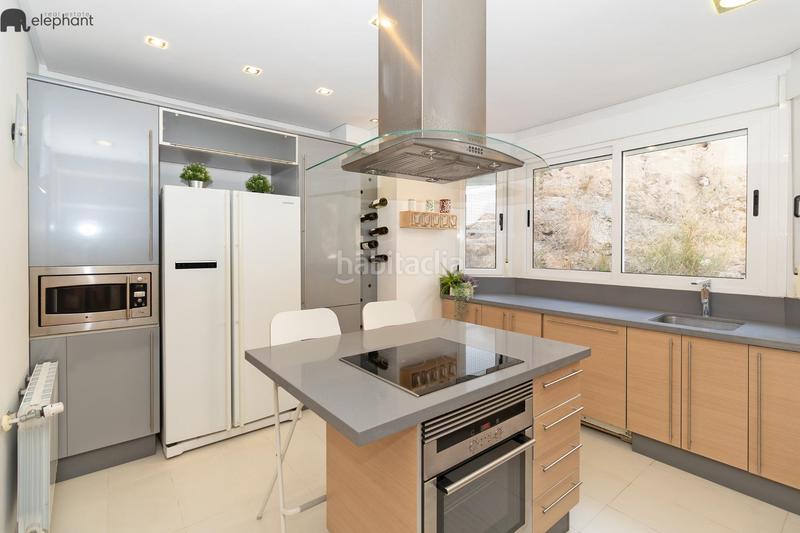 Foto e5d1021d-2a2f-49d3-ad83-93043f756eb9. Édifice dans Sant Antoni Cullera