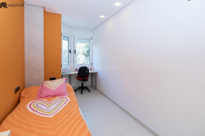 Foto f9e00c64-5b94-49d2-9b5f-cba60af9a095. Édifice dans Sant Antoni Cullera