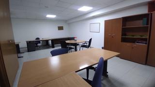 Locale commerciale  Avenida hermanos bou. Oportunidad!! local multifuncional, coworking, academia! centric