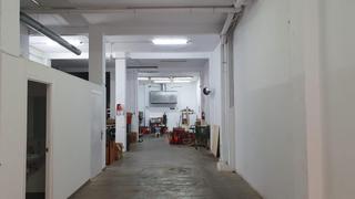 Traspàs Local Comercial  Duque gaeta. Traspaso local con licencia almacén y tienda de extintores
