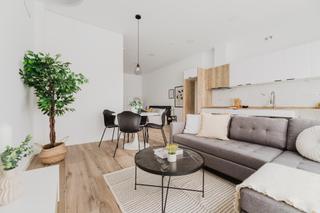Planta baixa en Torrefiel. Bajo con licencia turstica en valencia