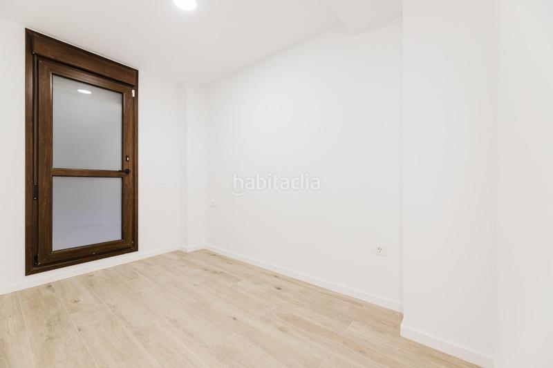 Foto 04c056c9-552d-40f5-9d9d-13c5b9b7a132. Planta baja bajo con licencia turística en Torrefiel Valencia