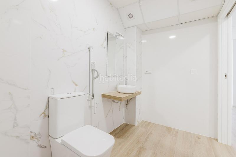 Foto 0c213712-6d36-488b-b400-cf5c2c95845a. Planta baja bajo con licencia turística en Torrefiel Valencia