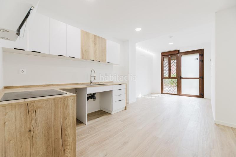 Foto 11ad1478-f098-4a1a-ad3f-8d2567d022b5. Planta baja bajo con licencia turística en Torrefiel Valencia