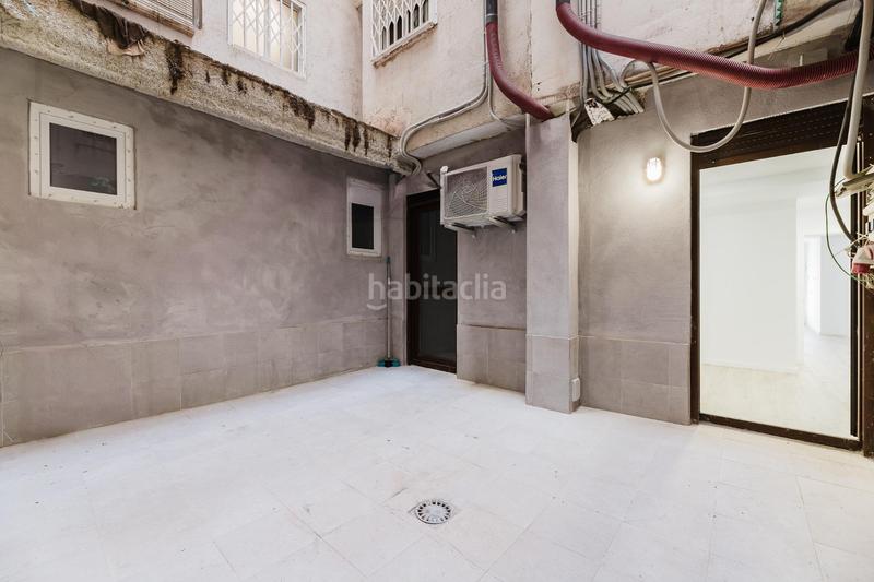 Foto 54b695a5-4a69-41a2-9b6f-ee19349ec49a. Planta baja bajo con licencia turística en Torrefiel Valencia