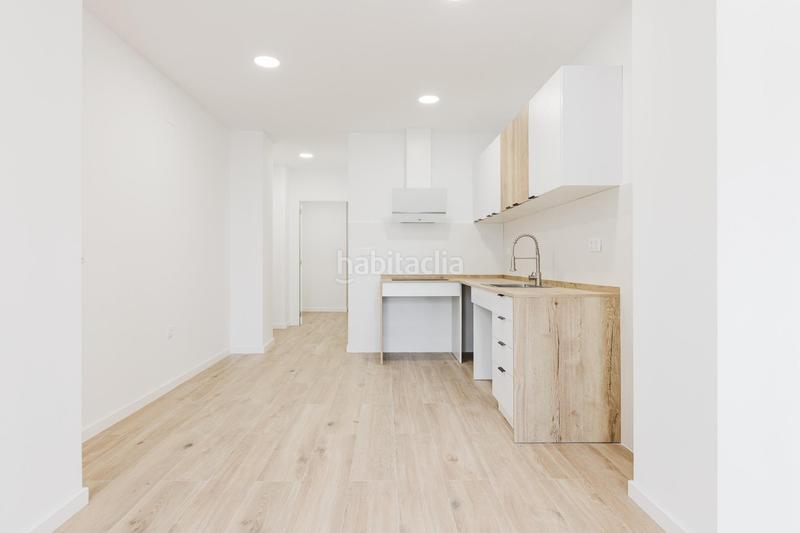 Foto 5cfc5f3f-08e4-4457-a504-1429786a648e. Planta baja bajo con licencia turística en Torrefiel Valencia