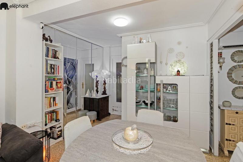 Foto 288647ba-fcf1-4471-8cd9-310c9a6d4fd5. Apartamento piso centrico de tres habitaciones en Valencia