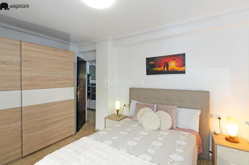 Foto b9f49021-27e5-4f05-9cdc-4a8aa4fb5e73. Apartamento piso centrico de tres habitaciones en Valencia