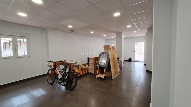 Foto 066f2b6b-62e7-4300-ae60-c6d93f2bac41. Casa chalet de 180m2 con comercio . en Ador