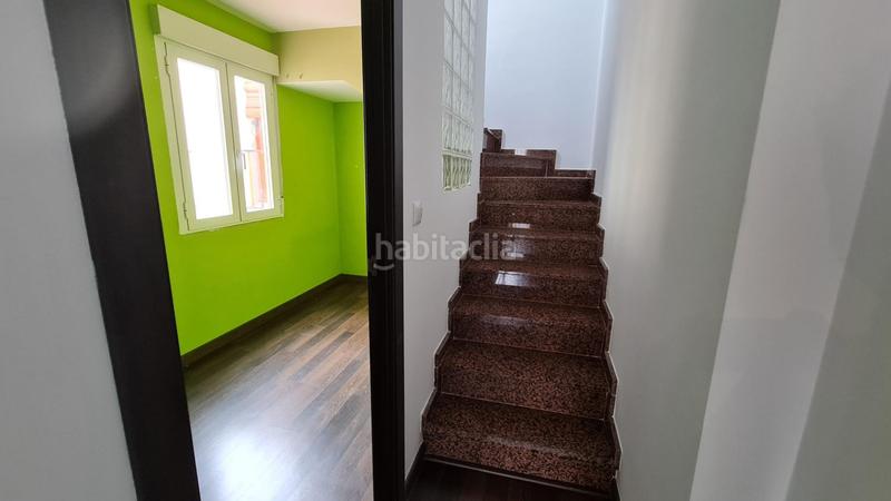 Foto e8b8e3fb-ebe9-4769-9a89-9bcfea3e66a3. Casa chalet de 180m2 con comercio . en Ador