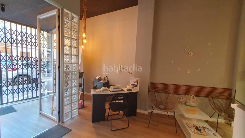 Foto 02f13a8f-72b7-4a5d-a666-c4db716a4e3d. Alquiler local comercial traspaso mucho más que una peluquería en Burjassot