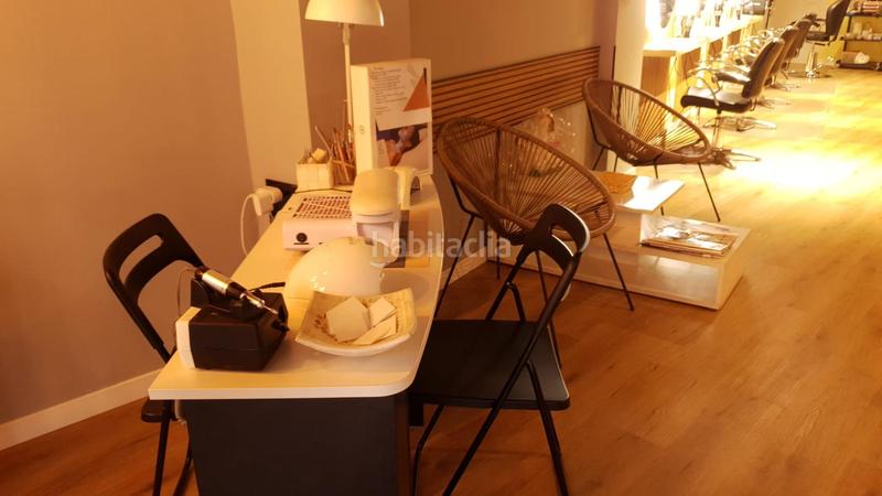 Foto 55e893a8-3fd0-4707-bc33-286b45282b9a. Alquiler local comercial traspaso mucho más que una peluquería en Burjassot