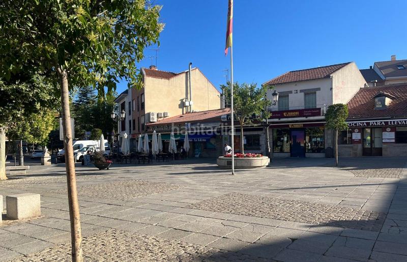 Foto 763f4282-ecf4-4c72-a64a-bbb2ab436f6d. Location local commercial dans Casco Antiguo Torrelodones