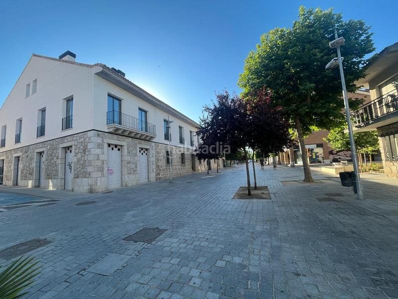 Foto 9859eb37-a416-402f-a401-ad6c0c617b68. Location local commercial dans Casco Antiguo Torrelodones