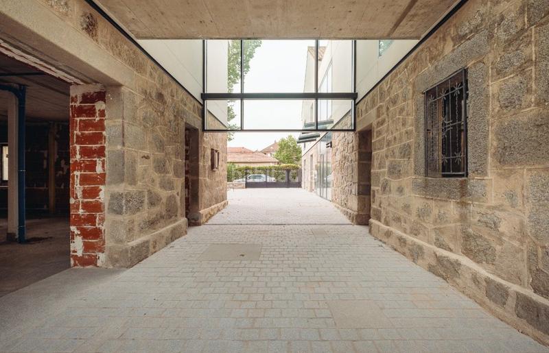 Foto 46d92741-ba04-4fa0-8676-56a70088e5ed. Miete geschäftsraum in Casco Antiguo Torrelodones