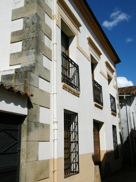 Foto d3d87d21-3f8e-4051-9eff-5e1c36e7195b. Masía casona del sigo xix en el en Jerte
