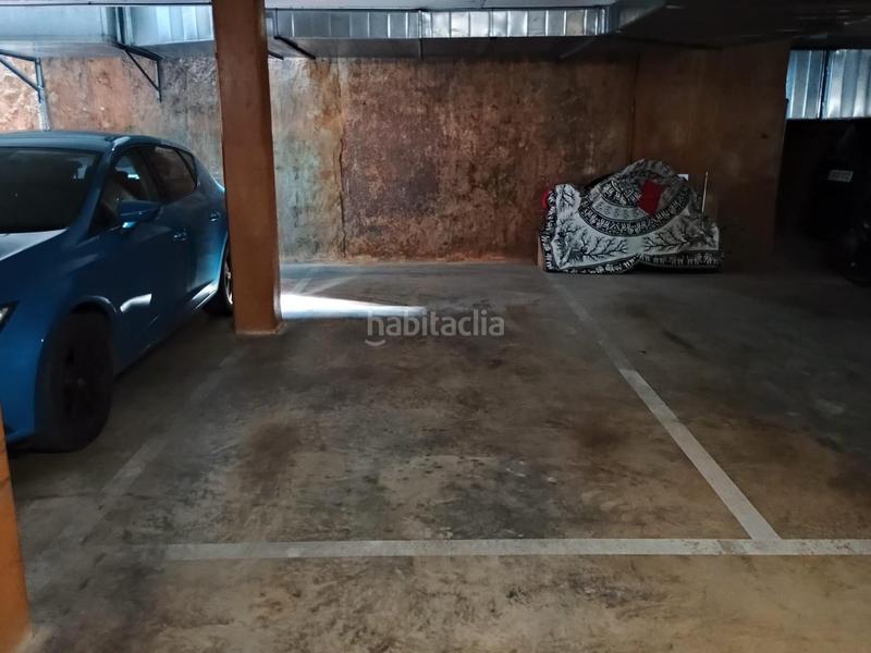 Foto a65003e0-373e-4bce-8fb4-81678529b3e1. Parking voiture dans Vinyets-Molí Vell Sant Boi de Llobregat