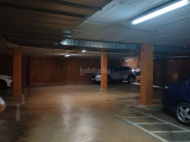 Foto c2f1dc43-dbb5-4fc3-a826-618da87a40b3. Parking voiture dans Vinyets-Molí Vell Sant Boi de Llobregat