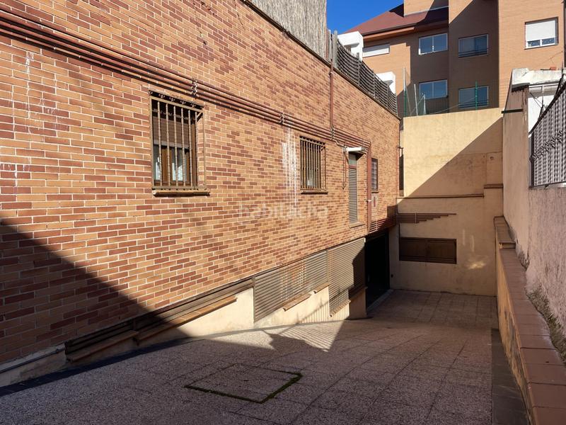 Foto 1a89c9c4-8b11-4a6d-846d-190790c06d12. Aparcament cotxe a Villalba Estación Collado Villalba