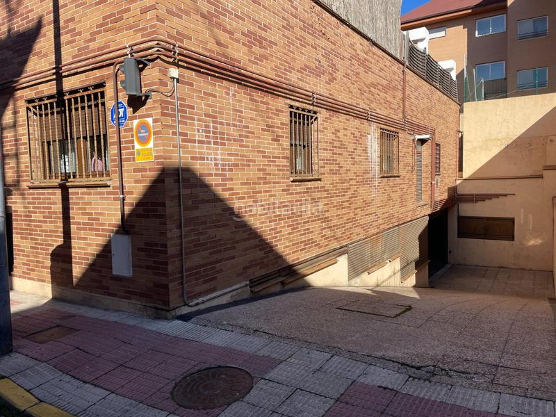 Foto 382df61b-731a-48ed-b88a-289af24ad120. Aparcament cotxe a Villalba Estación Collado Villalba