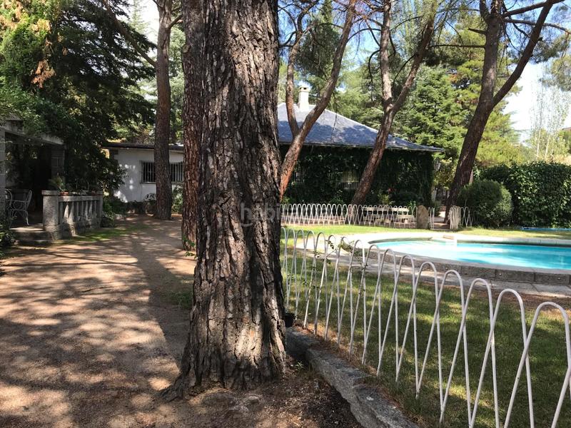 Foto b4a9cc6f-57a4-476e-a0f4-5ae839bf201a. Chalet avec chauffage parking piscine dans Villalba Estación Collado Villalba