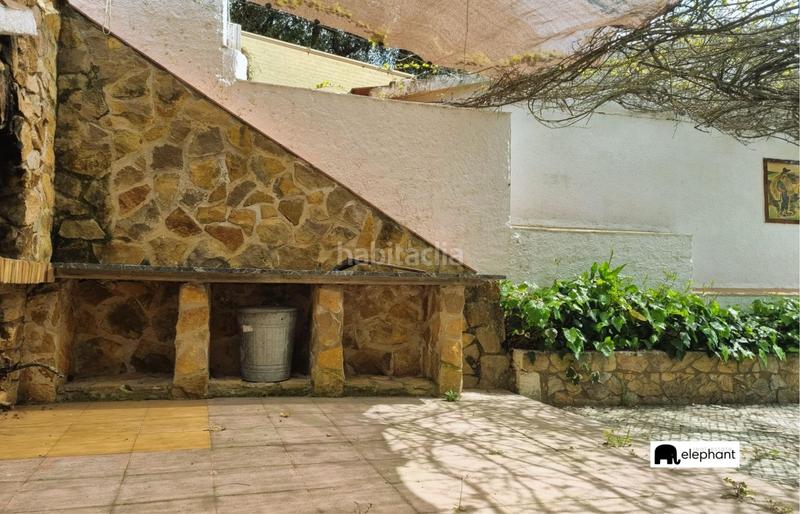 Foto 4ac7f5f2-14a2-4507-a663-d2796d5dcd72. Chalet casa para reformar con licencia turistica activa en el maresme costa brava en Palafolls