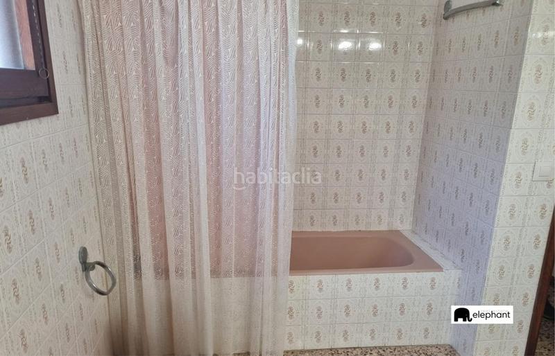 Foto 89436c53-bd37-4769-b8b9-fe685ceb05b7. Chalet casa para reformar con licencia turistica activa en el maresme costa brava en Palafolls