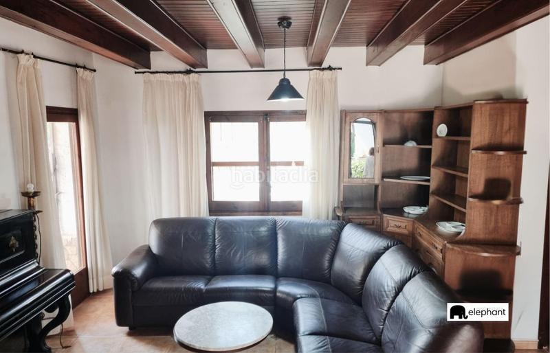 Foto d6bfd4c4-db2f-4651-8683-f51c9bacc84c. Chalet casa para reformar con licencia turistica activa en el maresme costa brava en Palafolls