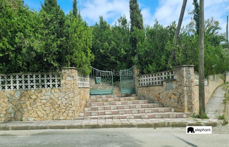 Foto e5f09e72-13b2-46a9-a86e-f339376250ee. Chalet casa para reformar con licencia turistica activa en el maresme costa brava en Palafolls