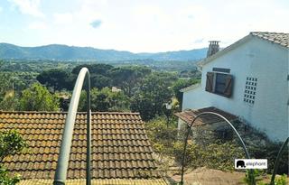 Xalet a Palafolls. Casa para reformar con licencia turistica activa en urbanizaciòn