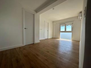 Flat en Centro-Casco Histrico. Luminoso piso completamente exterior, zona cntrica y bien comun