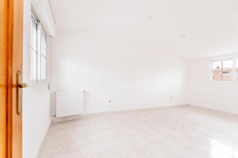 Foto 2a4bb310-11d3-434b-b64c-669d314c476d. Duplex avec chauffage parking dans Colmenarejo